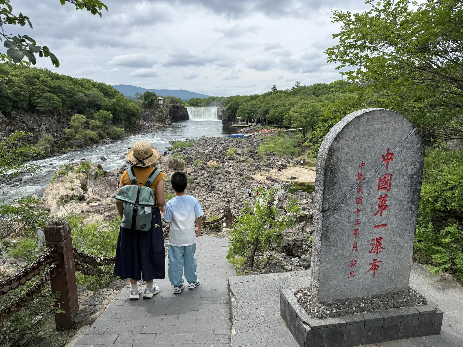 鏡泊湖景區